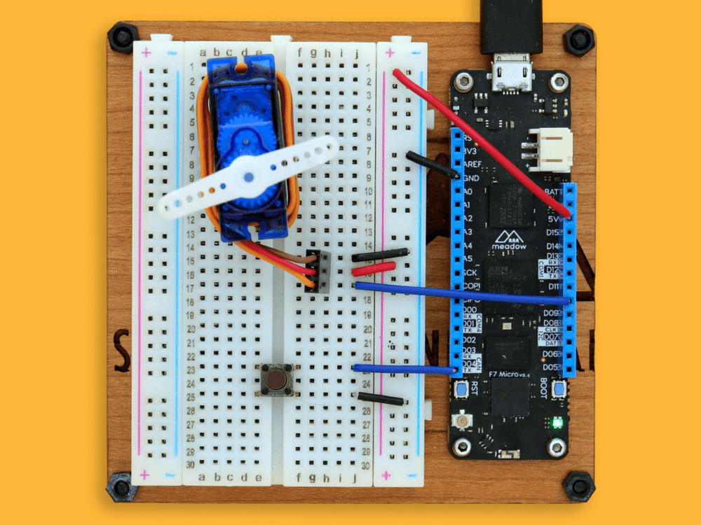 iot, dotnet, meadow, servo, button